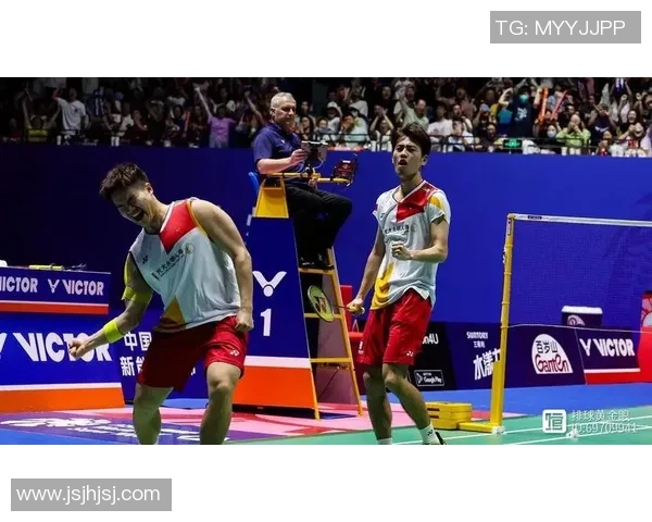 武汉羽毛球队耐力争议引发热议球迷与专家观点交锋探讨训练方法与比赛策略